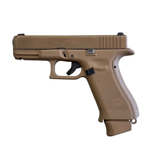 Glock 19x 9mm (3) 17rd mags in Case