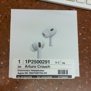 Apple Pro 2nd Gen airpods new in box