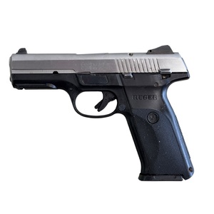 Ruger SR9 9mm (3) 17rd mags in case